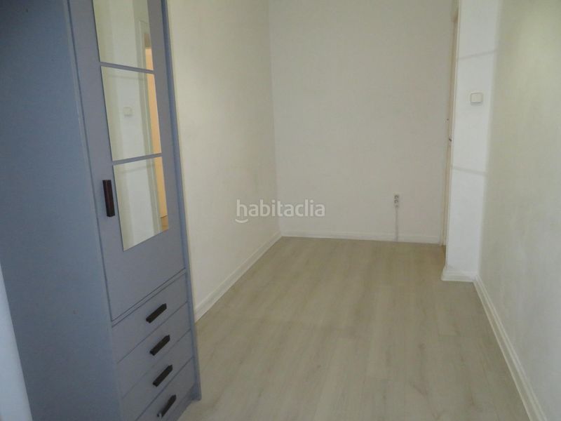 Foto 498be4ab-a8b3-4a20-8b35-808a774a208f. Pis a Sant Antoni Barcelona