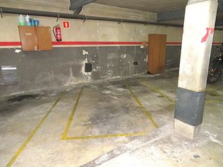 Lloguer Aparcament cotxe  Calle tamarit. Plaza de aparcamiento en calle tamarit. a 3 minutos del ambulato
