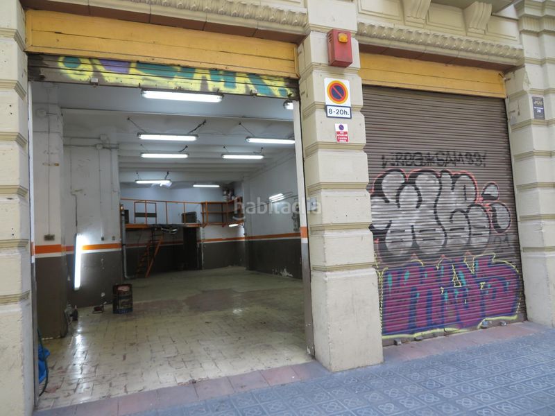 Foto 0a126386-c454-4a55-ae1e-1b74c1c1f68d. Lloguer local comercial a Sant Antoni Barcelona