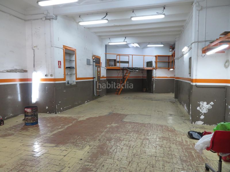 Foto 2ad7f90d-cad4-4137-aad6-93922eddc17b. Lloguer local comercial a Sant Antoni Barcelona