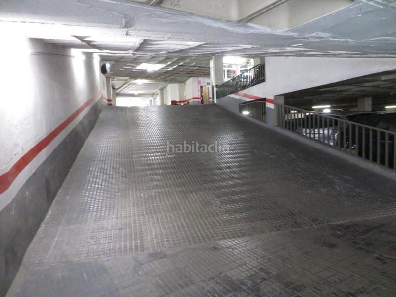 Foto 5e5d598a-3e4a-464d-8a97-bb3aba8e9768. Aparcament cotxe a Sant Antoni Barcelona