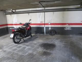 Aparcament cotxe a Sant Antoni. Plaza de parking en venta para coche pequeño o dos motos