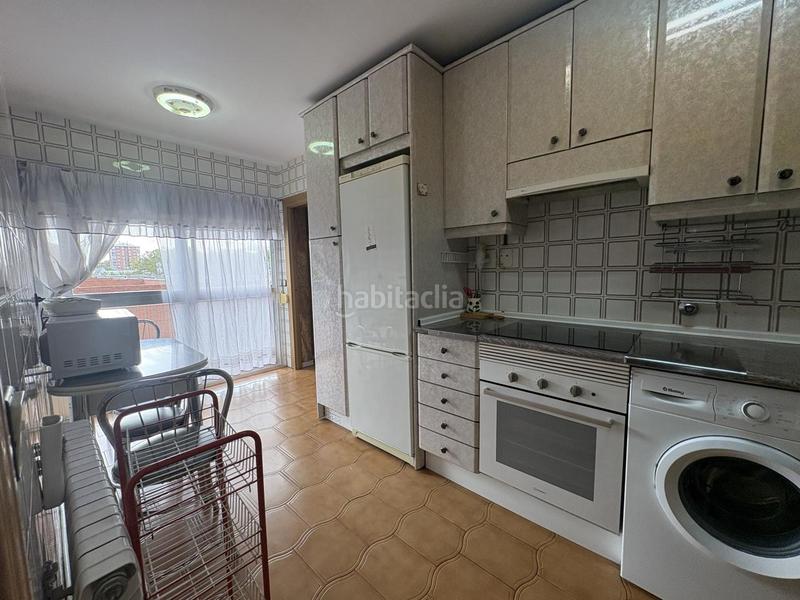 Foto c1c18f22-561d-463d-8bb0-3f804fd4db9e. Piso en Orcasur-12 de Octubre Madrid