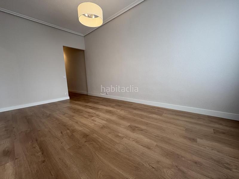 Foto 1f42f991-427f-4abf-928d-1c0f95a75cf8. Rent flat with heating parking in Guindalera Madrid
