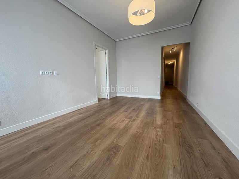 Foto 9902e0c8-8314-4e41-9bb9-3bd4f5164af7. Rent flat with heating parking in Guindalera Madrid