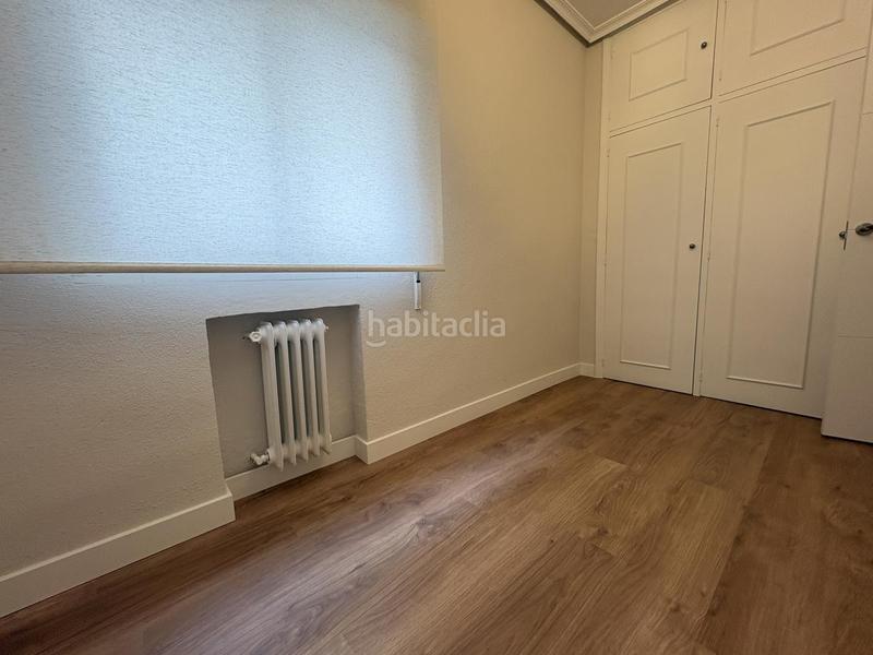 Foto 9d2c996b-6b56-4068-bc5a-b336aa80a50b. Rent flat with heating parking in Guindalera Madrid