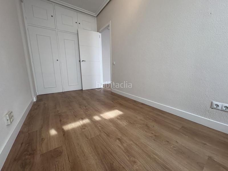 Foto b3e9a49a-c928-4bc2-b161-c4e70ecd2fb7. Rent flat with heating parking in Guindalera Madrid