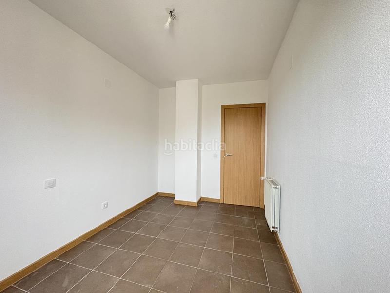 Foto 775cb120-0fd1-43ee-b0c2-1c6cefb0cf3d. Affitto appartamento con riscaldamento parcheggio piscina in Tres Cantos