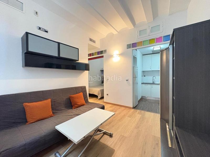 Foto f22cc8cc-8cac-4581-897f-03cdb2ee74bc. Rent studio with heating in Trafalgar Madrid