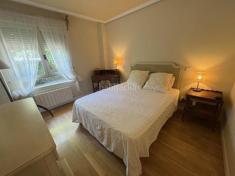 Foto 1bef3e61-c899-4cef-9600-7bac49310605. Rent ground floor with heating parking pool in Valdemarín Madrid
