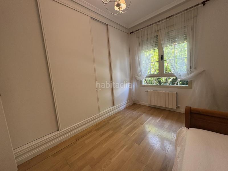 Foto 28876c0f-1ebc-43fb-acb8-c44594089235. Rent ground floor with heating parking pool in Valdemarín Madrid
