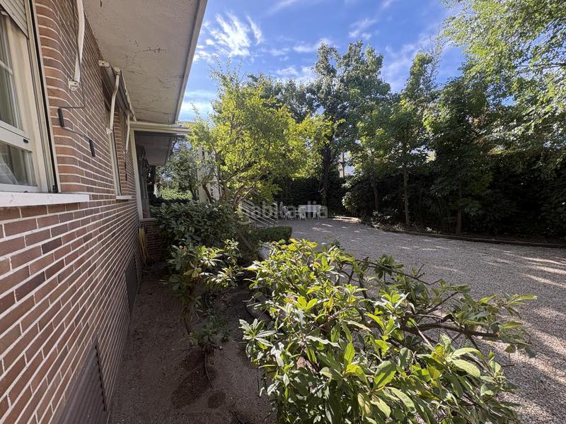 Foto 310fd938-8d8a-4cb2-b828-4a15952e7a33. Rent ground floor with heating parking pool in Valdemarín Madrid