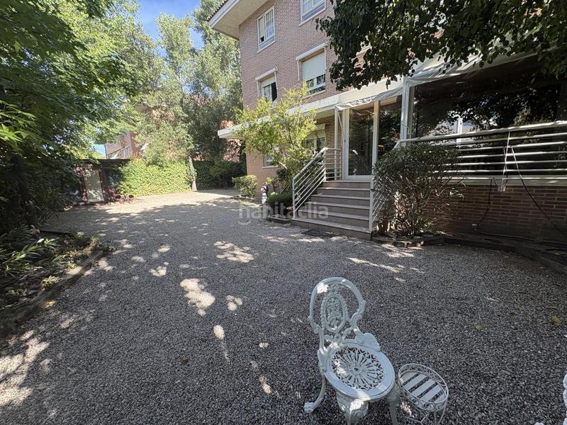 Foto d3c356e5-fb80-4a1d-804f-cf170197af89. Rent ground floor with heating parking pool in Valdemarín Madrid