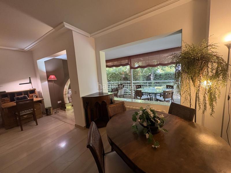 Foto fd9cb2bc-385e-44e1-ab95-f1474b7fb26c. Rent ground floor with heating parking pool in Valdemarín Madrid