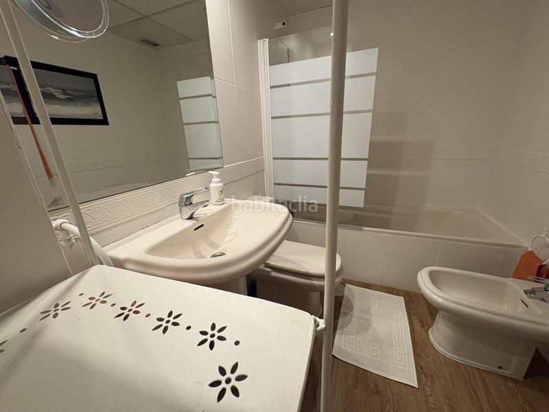 Foto b64be9a7-5712-42c4-b7bd-9eddf898528a. Lloguer planta baixa amb calefacció aparcament piscina a Madrid