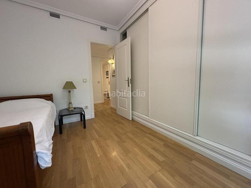 Foto ed431c37-f1a6-4ee4-8db7-5b65e4617c62. Lloguer planta baixa amb calefacció aparcament piscina a Madrid