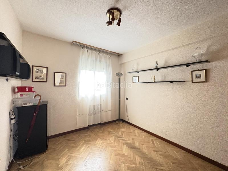 Foto 25752c4a-a0ab-4206-b532-cea7c3a25b5b. Rent flat with heating parking in Valderas-Los Castillos Alcorcón