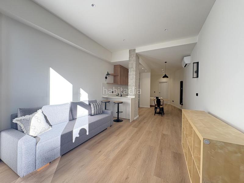 Foto 871aea53-785b-48a3-a7ca-2d4c2ed613f0. Rent ground floor with heating in Alameda de Osuna Madrid