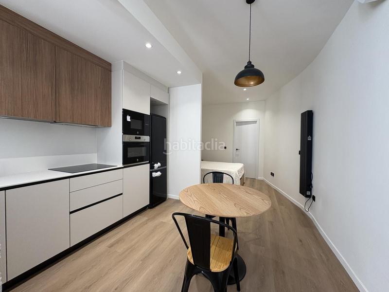 Foto 0a94e861-15d4-41bb-8795-65d35072f378. Location rez-de-chaussée avec chauffage dans Alameda de Osuna Madrid