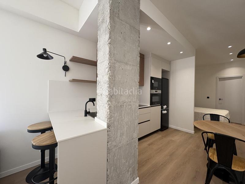 Foto 5c995b79-8549-4c23-b302-314ba95ca4c5. Location rez-de-chaussée avec chauffage dans Alameda de Osuna Madrid