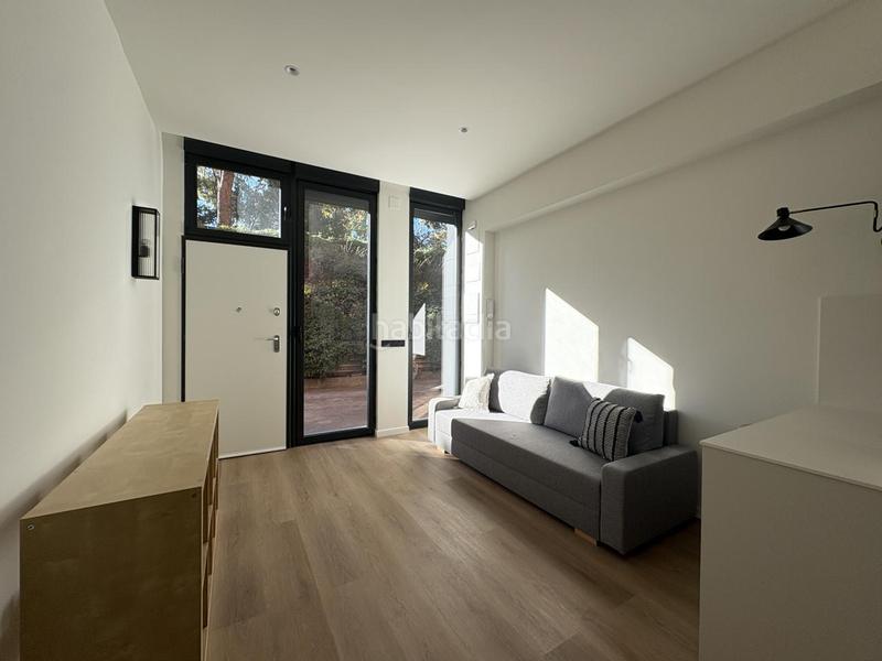 Foto 977a74cd-8f77-49e2-a9ee-f4da0ca8e479. Location rez-de-chaussée avec chauffage dans Alameda de Osuna Madrid