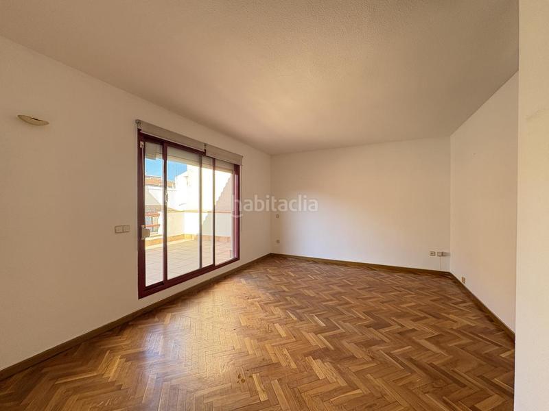 Foto f6eec6fe-6518-4175-b906-5997e190201c. Miete dachwohnung mit parking in Guindalera Madrid