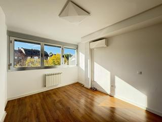 Miete Zweistöckige Wohnung  Tubo