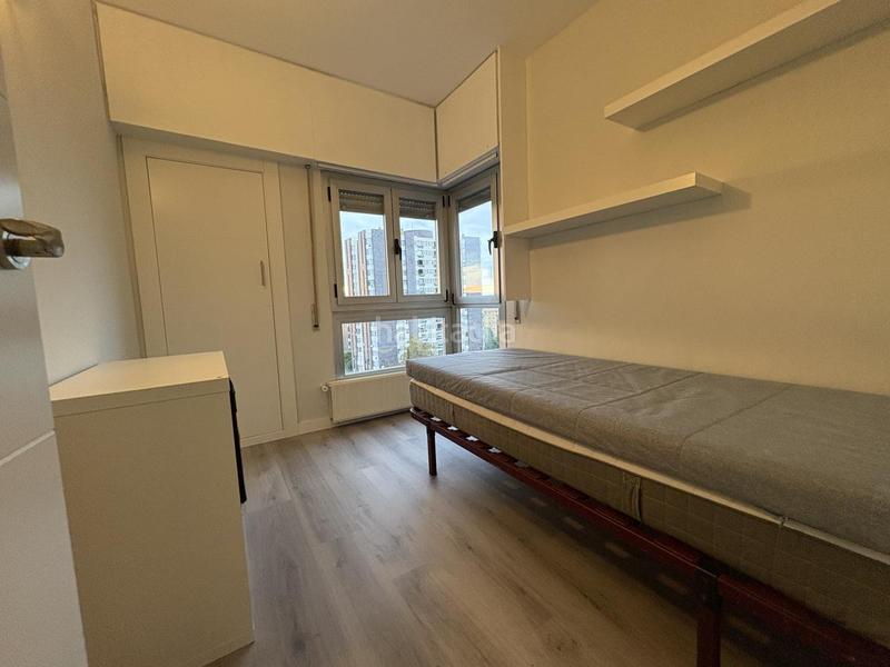 Foto 5136b112-4e26-44e2-beed-d1b02da52f83. Miete etagenwohnung mit heizung in Niño Jesús Madrid