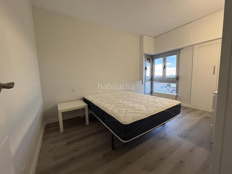Foto f49e1ecf-1bc6-4715-9e79-db2681f2dd25. Rent flat with heating in Niño Jesús Madrid
