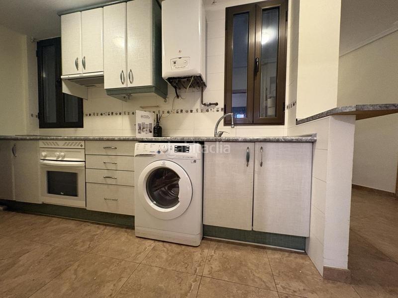 Foto 0b407c6a-aaca-410a-bd55-4f0bf9ca3dc4. Alquiler planta baja en Trafalgar Madrid