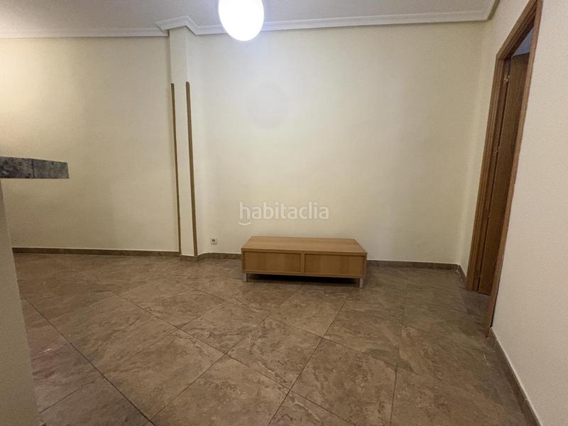 Foto 03f83be9-e520-4233-a2d7-4e5a94b764e6. Location rez-de-chaussée avec chauffage dans Trafalgar Madrid