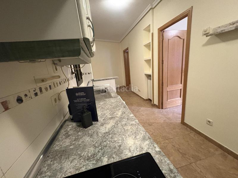 Foto d6da44d4-8adc-4ddf-951c-a8b5dc464ef6. Location rez-de-chaussée avec chauffage dans Trafalgar Madrid