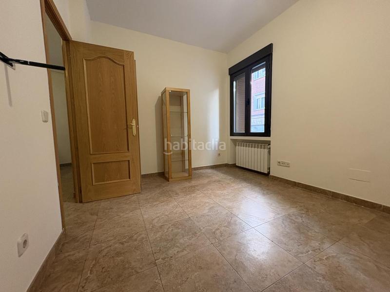 Foto dd660031-0b6e-414e-a0be-e580cb921cd1. Location rez-de-chaussée avec chauffage dans Trafalgar Madrid