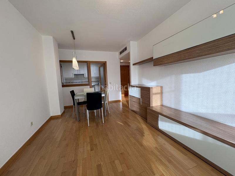 Foto 3eb2bbf1-b737-48fd-91be-5f4aef01e398. Rent flat with heating parking pool in Rejas Madrid