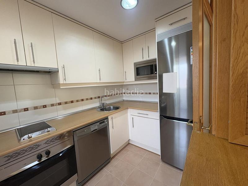 Foto 68cb24fa-5938-4fb9-b050-97508a35650a. Rent flat with heating parking pool in Rejas Madrid