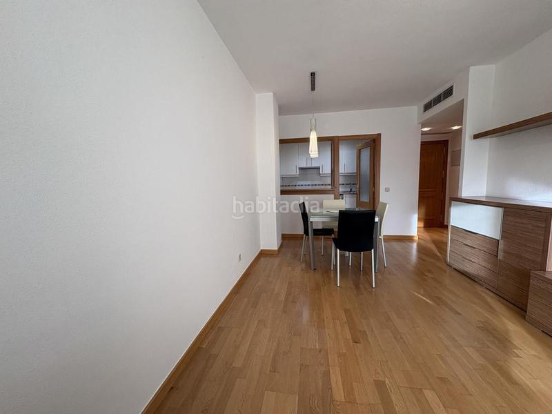 Foto 9c7736a5-33ac-46db-830a-1d6dfdc349c7. Rent flat with heating parking pool in Rejas Madrid