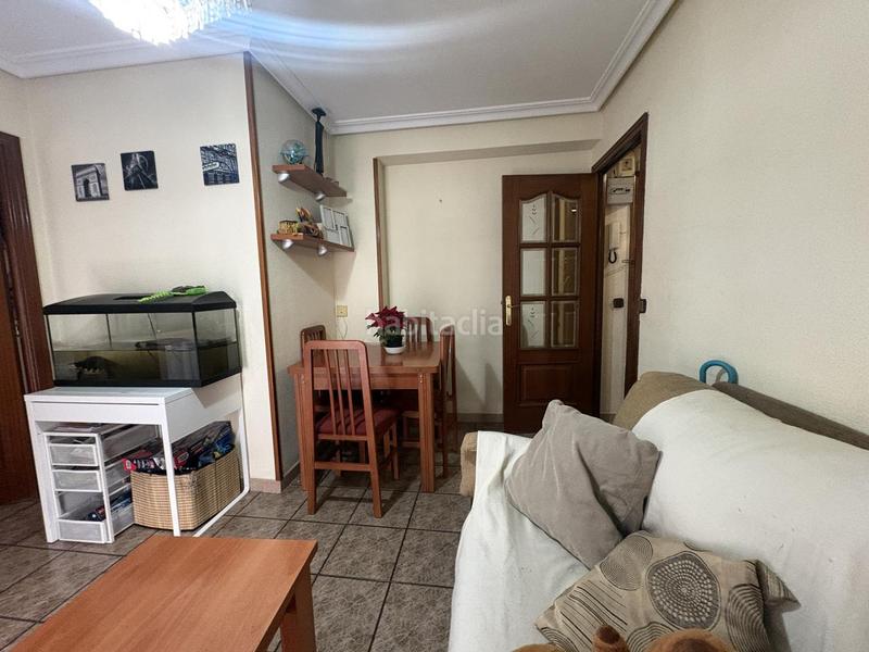 Foto a0e43eca-a3d6-4b83-8634-59bb38593092. Pis amb calefacció a Entrevías Madrid