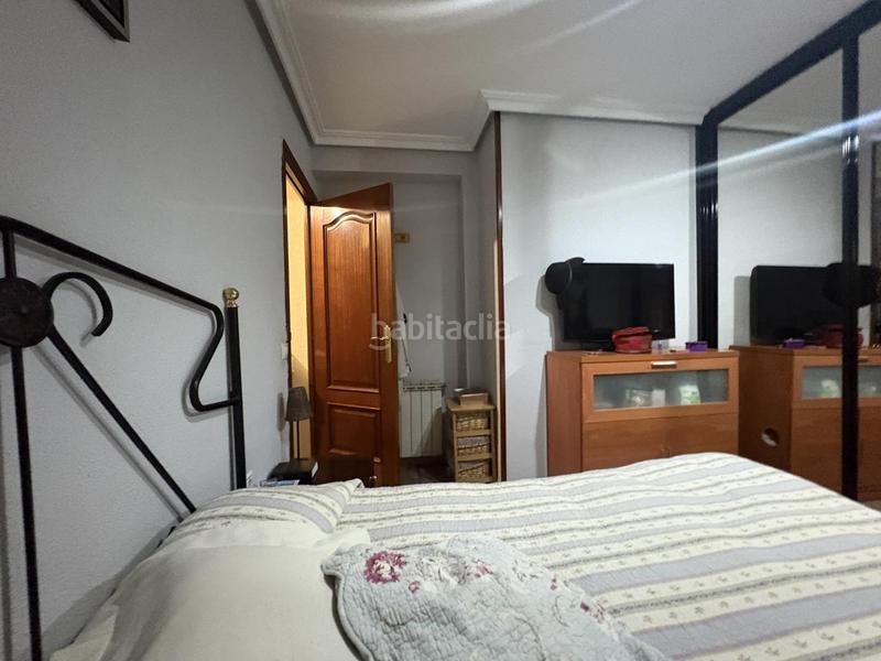 Foto e2acd7e2-8dee-41a1-a7ee-fdd7bf6a7ea3. Piso en Entrevías Madrid