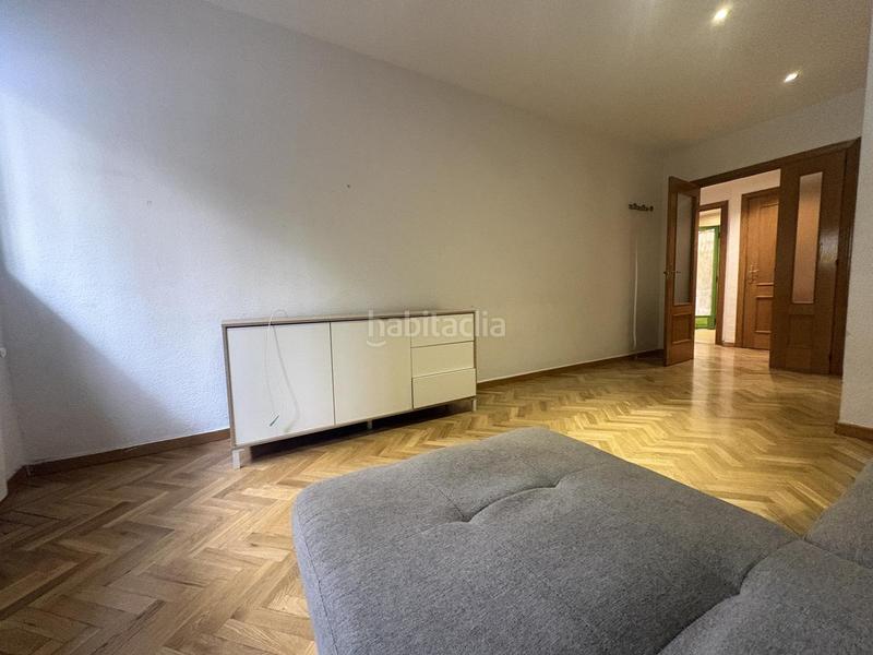 Foto 02c185fc-5343-4b1e-8cb4-8f8f8442e984. Ground floor with heating in San Diego Madrid