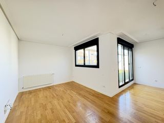 Miete Dachwohnung  De maría tudor