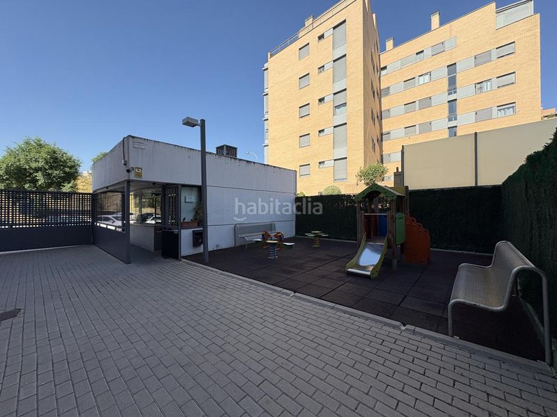 Foto c3edc793-c312-4463-9d30-ea8a3a5d5c49. Pis amb calefacció aparcament piscina a Rejas Madrid
