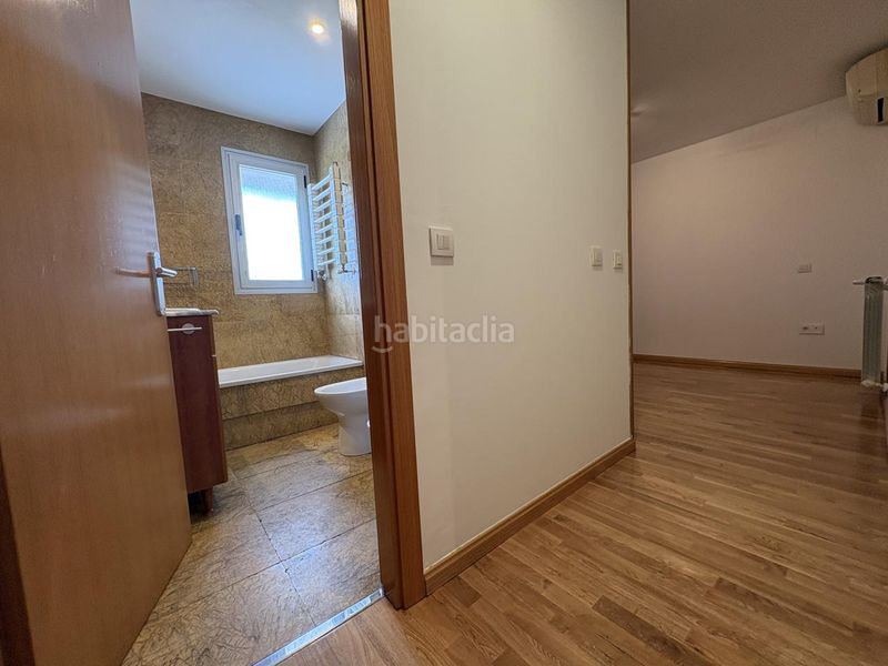 Foto 50dbdc0b-0cde-493c-916b-79f2032be56c. Pis amb calefacció aparcament piscina a Rejas Madrid
