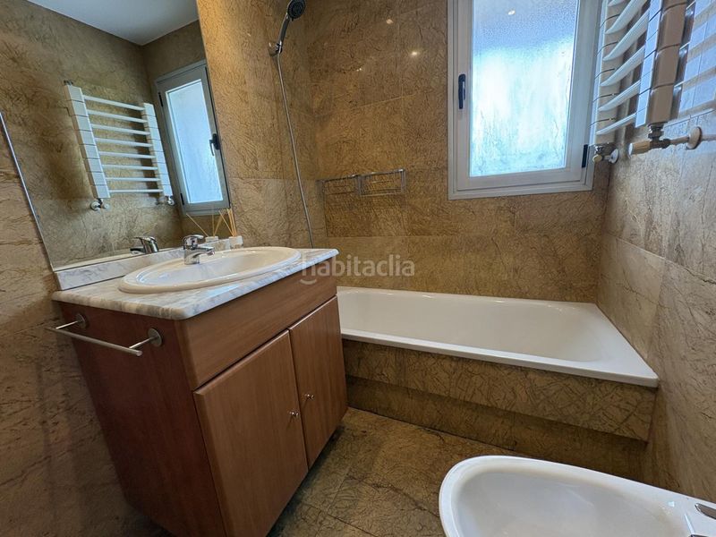 Foto bf1839a7-b372-45dc-886d-e59ba04da931. Pis amb calefacció aparcament piscina a Rejas Madrid