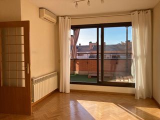 Etagenwohnung in Calle de Bélgica
