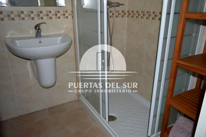 Foto b1338301-78b1-43c0-97d2-9b9910dd3618. Planta baixa amb piscina a Aguadulce - Almadraba - Punta Candor Rota