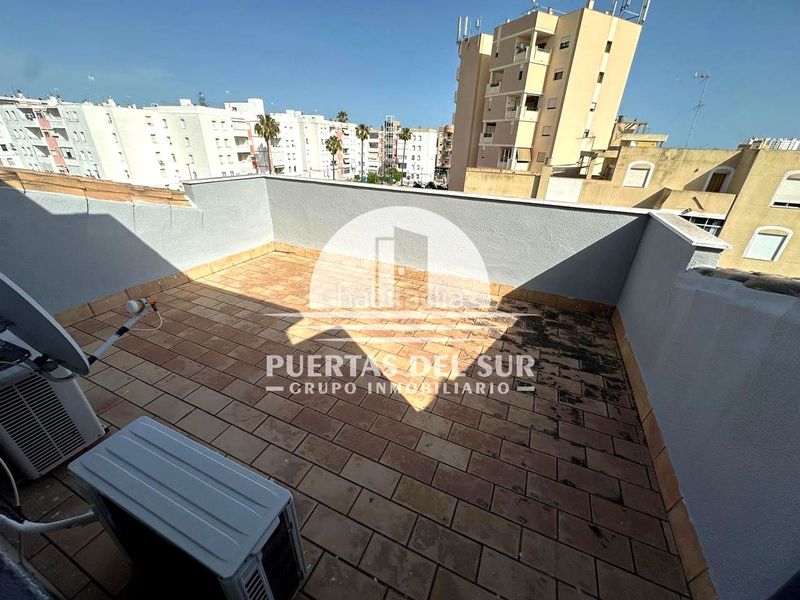 Foto ccdb823d-592d-471b-b477-ccbebf5db394. Pis a Zona Carrefour Rota