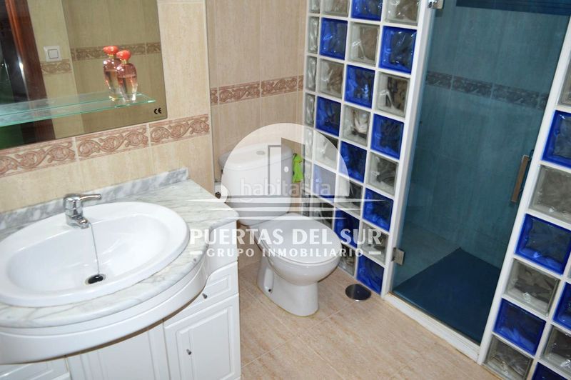 Foto ce64c149-7a9d-4c78-a5d3-2d100af2bead. Piso en Zona Carrefour Rota
