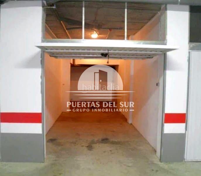 Foto f1a09e87-4e99-461b-86ce-a46fc8c89517. Aparcament cotxe a Aguadulce - Almadraba - Punta Candor Rota