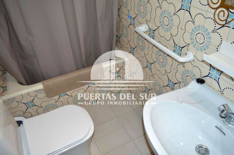 Foto 0bfbc844-1f51-4055-8e05-4ff8724d79fd. Planta baja en Centro - La Costilla Rota