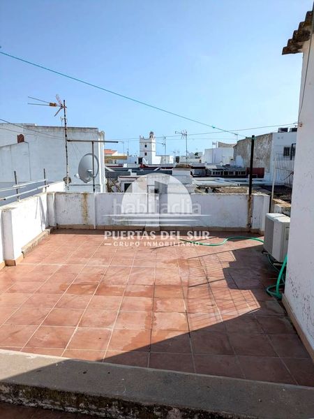 Foto cedff4db-4d75-473b-a048-7b647be94b66. Planta baja en Centro - La Costilla Rota